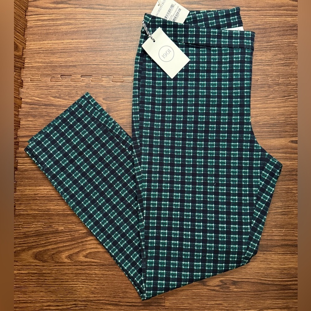 1901 Stretch Ankle Skinny Pants | 6 | Green | NWT